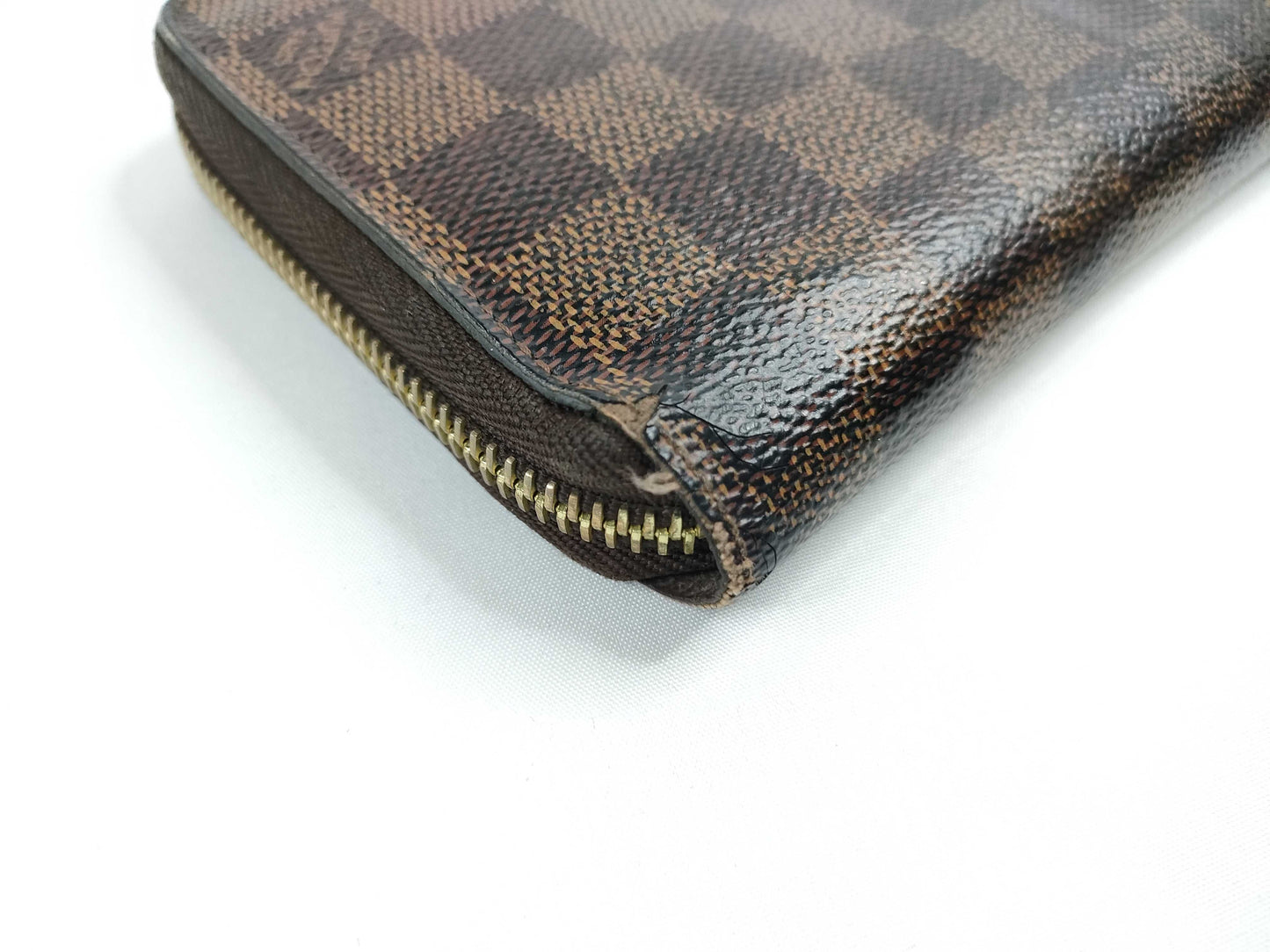 LOUIS VUITTON Damier Zippy Wallet