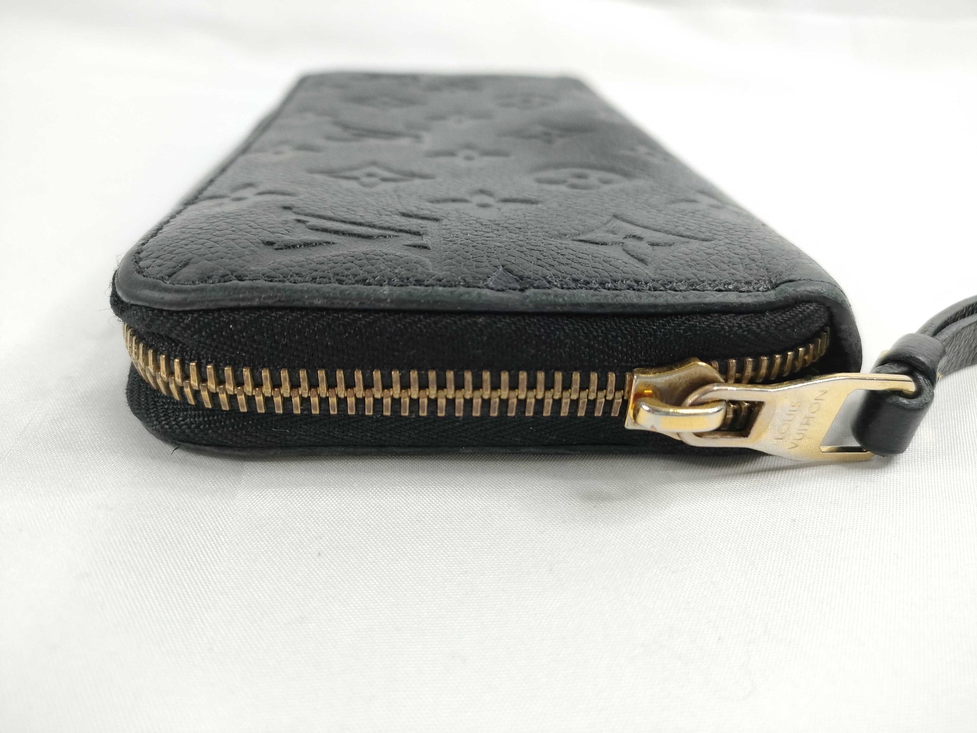 LOUIS VUITTON Monogram Empreinte Zippy Wallet