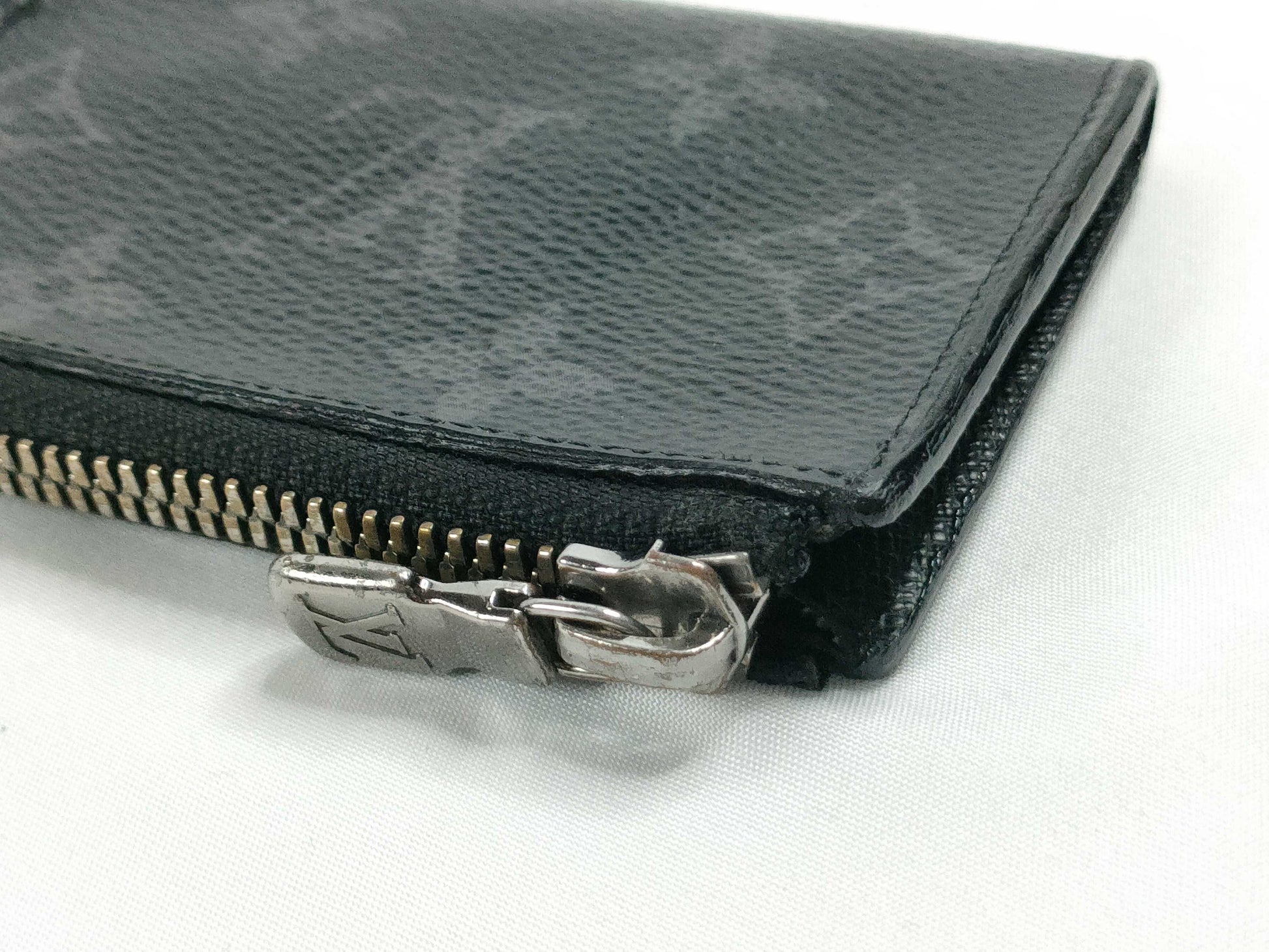 LOUIS VUITTON Louis Vuitton Eclipse Coin Case RFID Coin Case