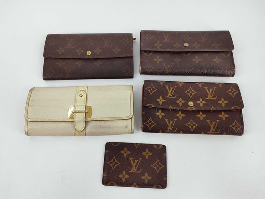 LOUIS VUITTON Monogram Louis Vuitton Wallets and Other Items - Set of 5 Louis Vuitton Wallets