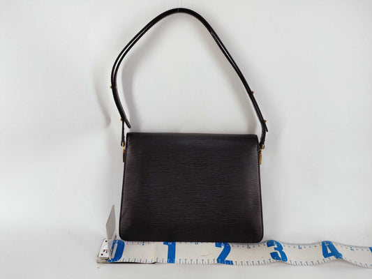 LOUIS VUITTON Epi Louis Vuitton Shoulder Bag Epi Free Run Louis Vuitton Shoulder Bag