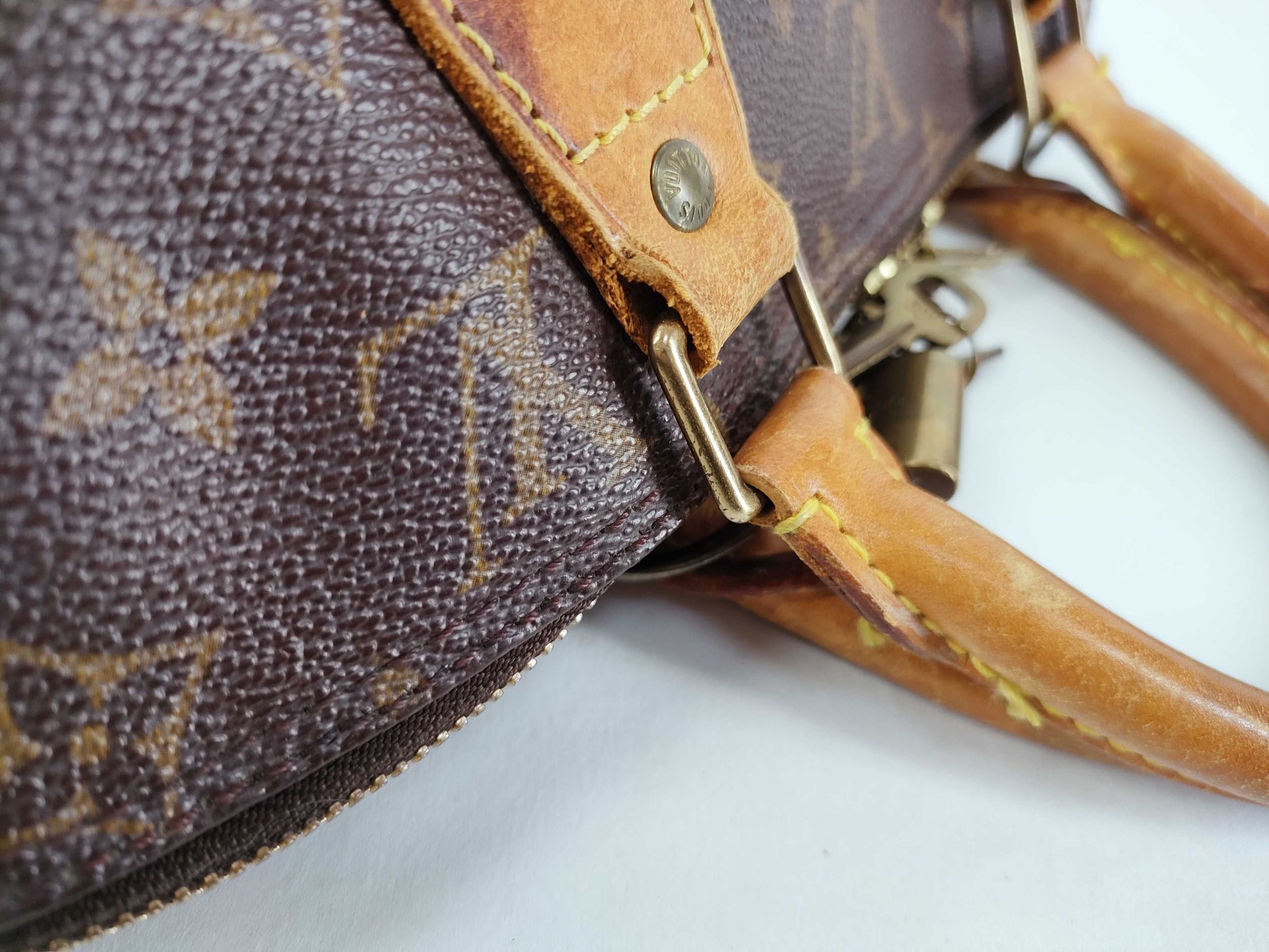 LOUIS VUITTON Monogram Louis Vuitton Alma PM Handbag Louis Vuitton Handbag