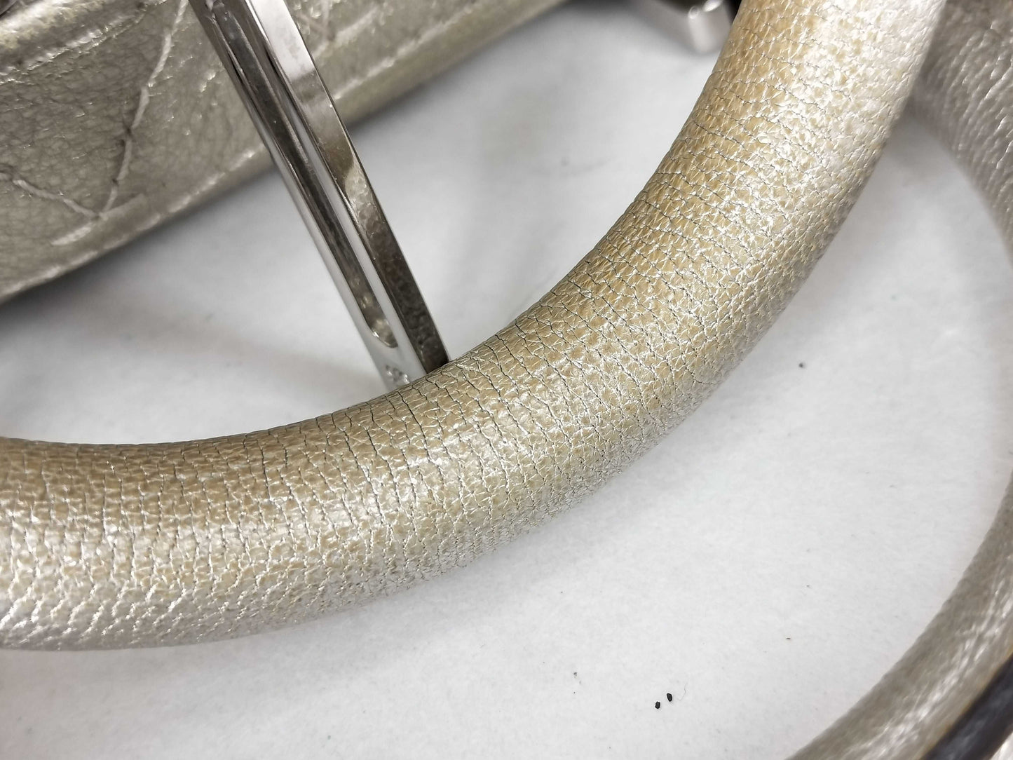 LOEWE Leather Anagram Amazona Key 2 Crochet Cadena Handbag