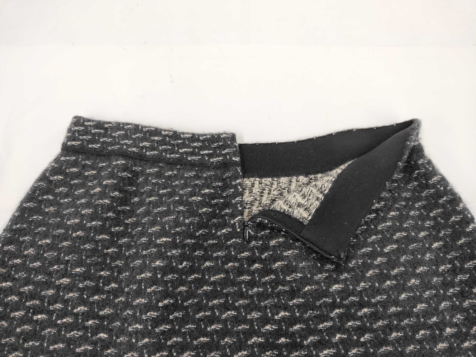 CHANEL Silk Mohair Coco Button Skirt P39241 Black Gray Size 44 Skirt