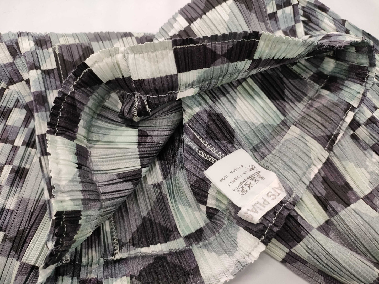 ISSEY MIYAKE ISSEY MIYAKE Pleats Please Patterned Pants Size 2