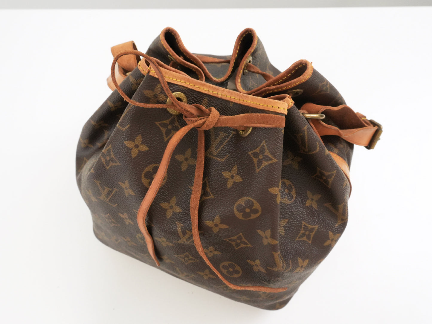 LOUIS VUITTON Monogram LOUIS VUITTON Louis Vuitton Monogram M40818 Petit Noe Shoulder Bag Shoulder Bag