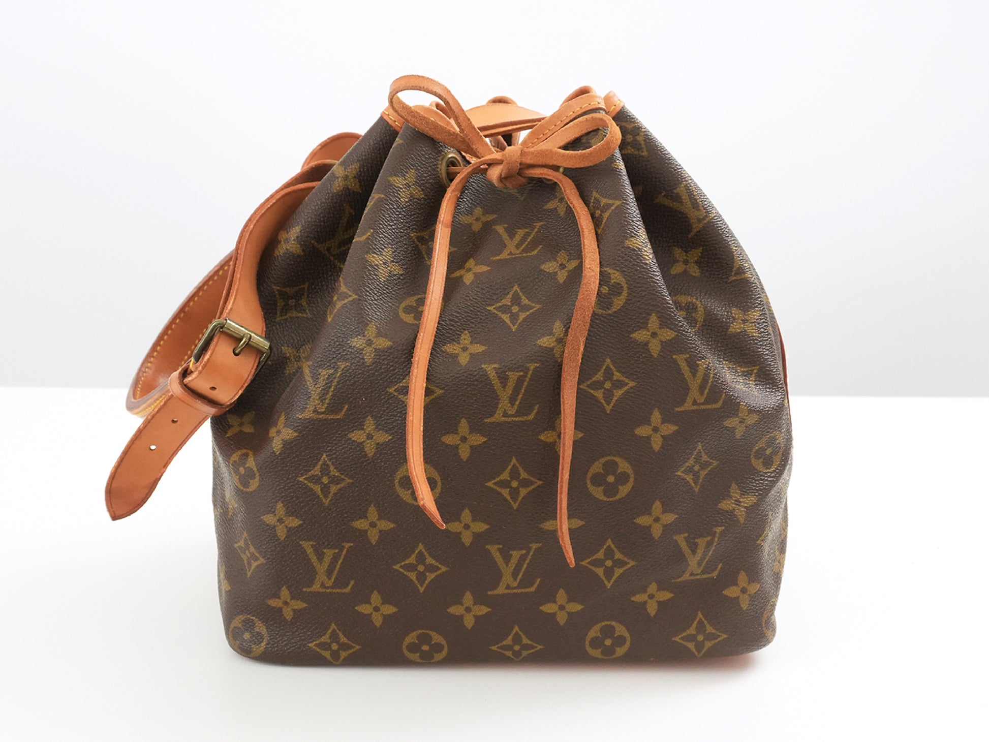 LOUIS VUITTON Monogram LOUIS VUITTON Louis Vuitton Monogram M40818 Petit Noe Shoulder Bag Shoulder Bag
