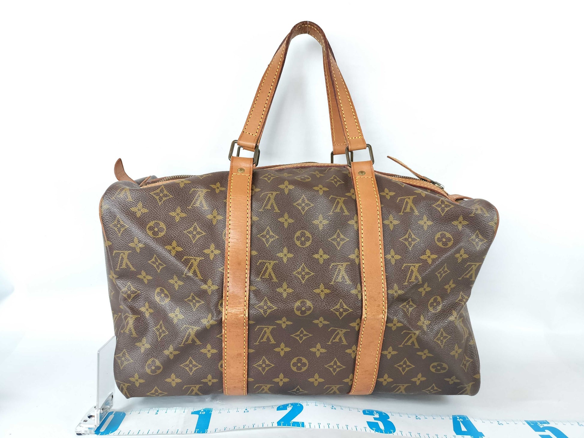 LOUIS VUITTON Monogram LV Speedy Handbag
