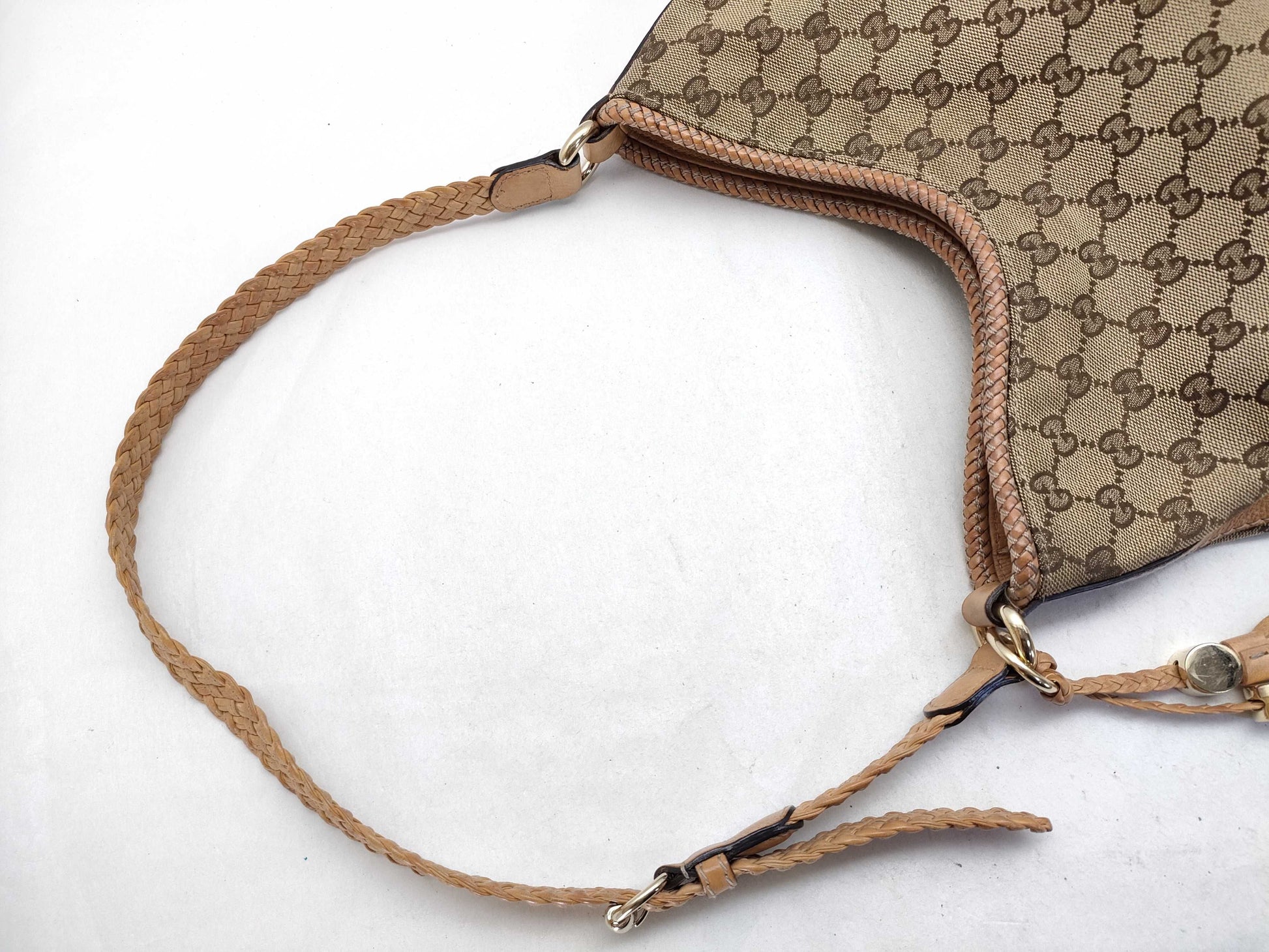 GUCCI GG Canvas Shoulder Bag 257026
