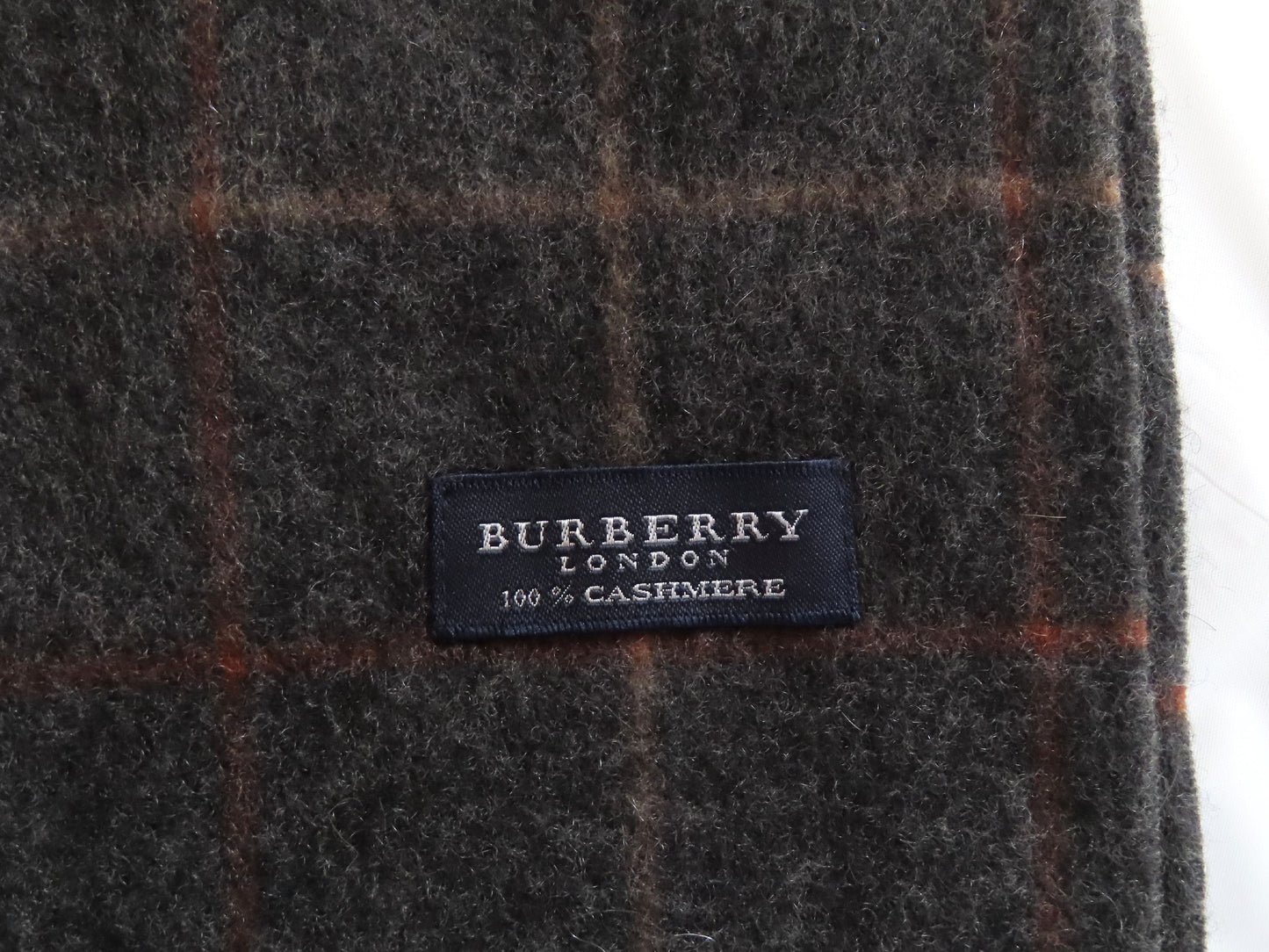BURBERRY London Cashmere Scarf Gray Scarf