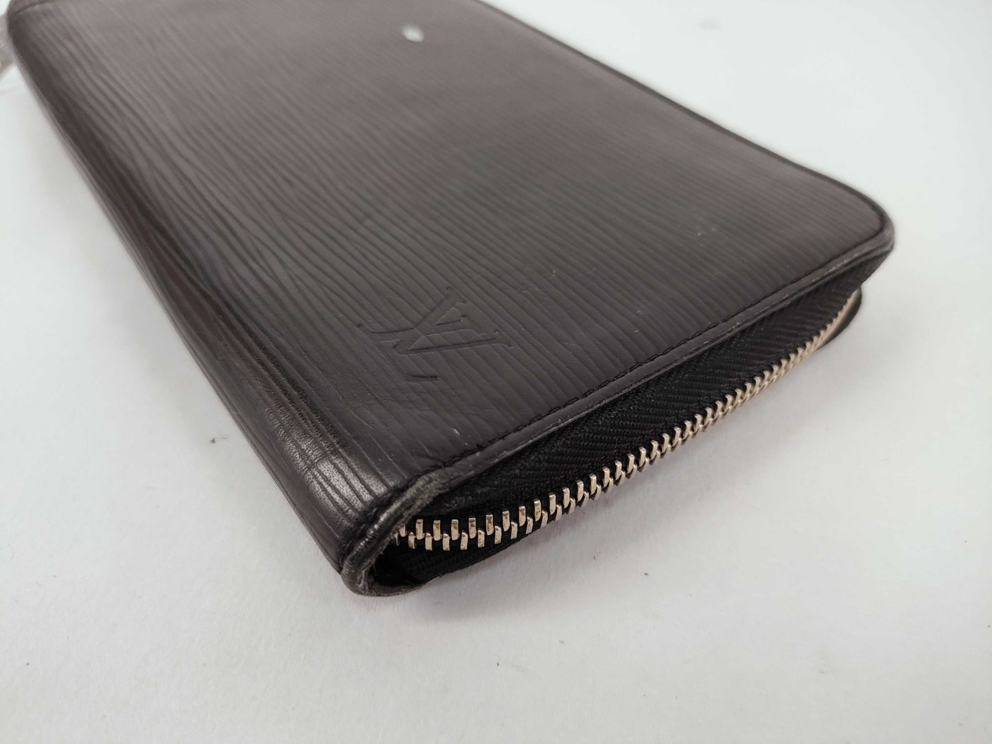 LOUIS VUITTON Epi Zippy Organizer M60632 CA4107 Wallet