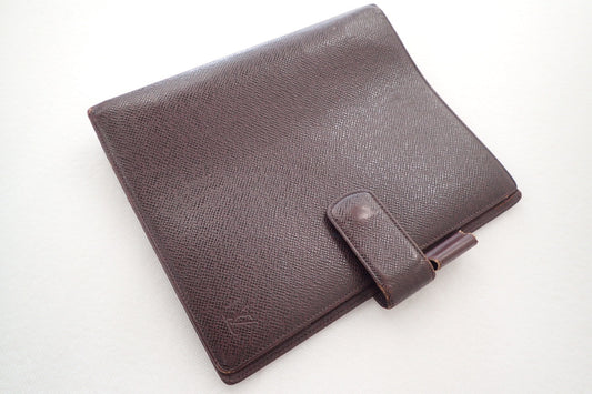 LOUIS VUITTON Taiga Agenda GM Notebook Cover, 18.5 x 22.5 cm