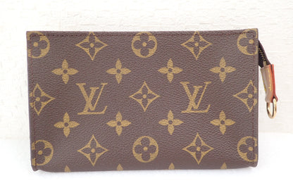 LOUIS VUITTON Monogram Bucket Pouch