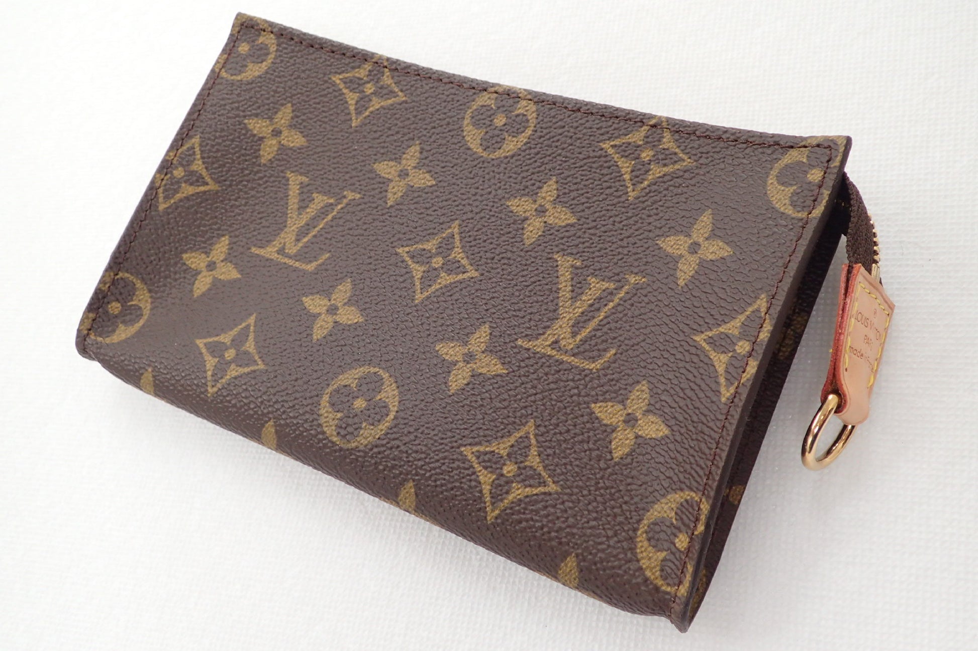 LOUIS VUITTON Monogram Bucket Pouch