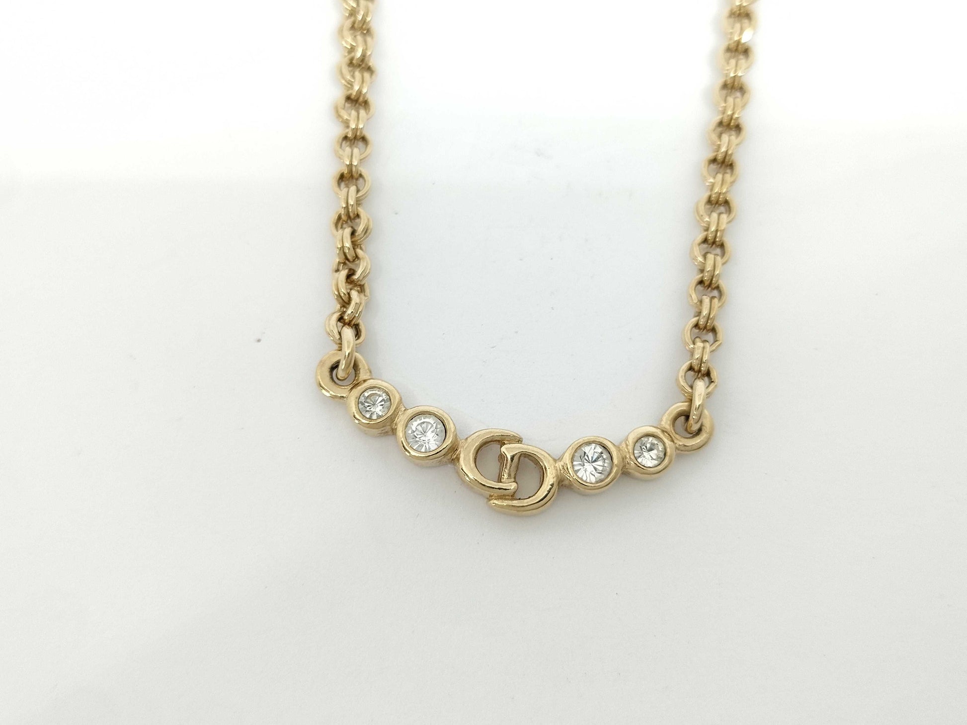 Dior necklace with box