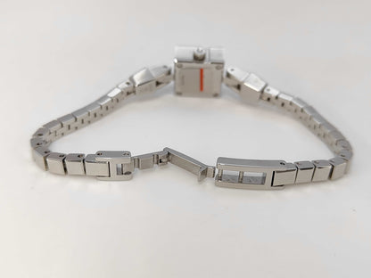 GUCCI 102 13440708 Quartz Shell Dial Women's Watch