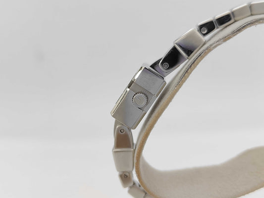 GUCCI 102 13440708 Quartz Shell Dial Women's Watch