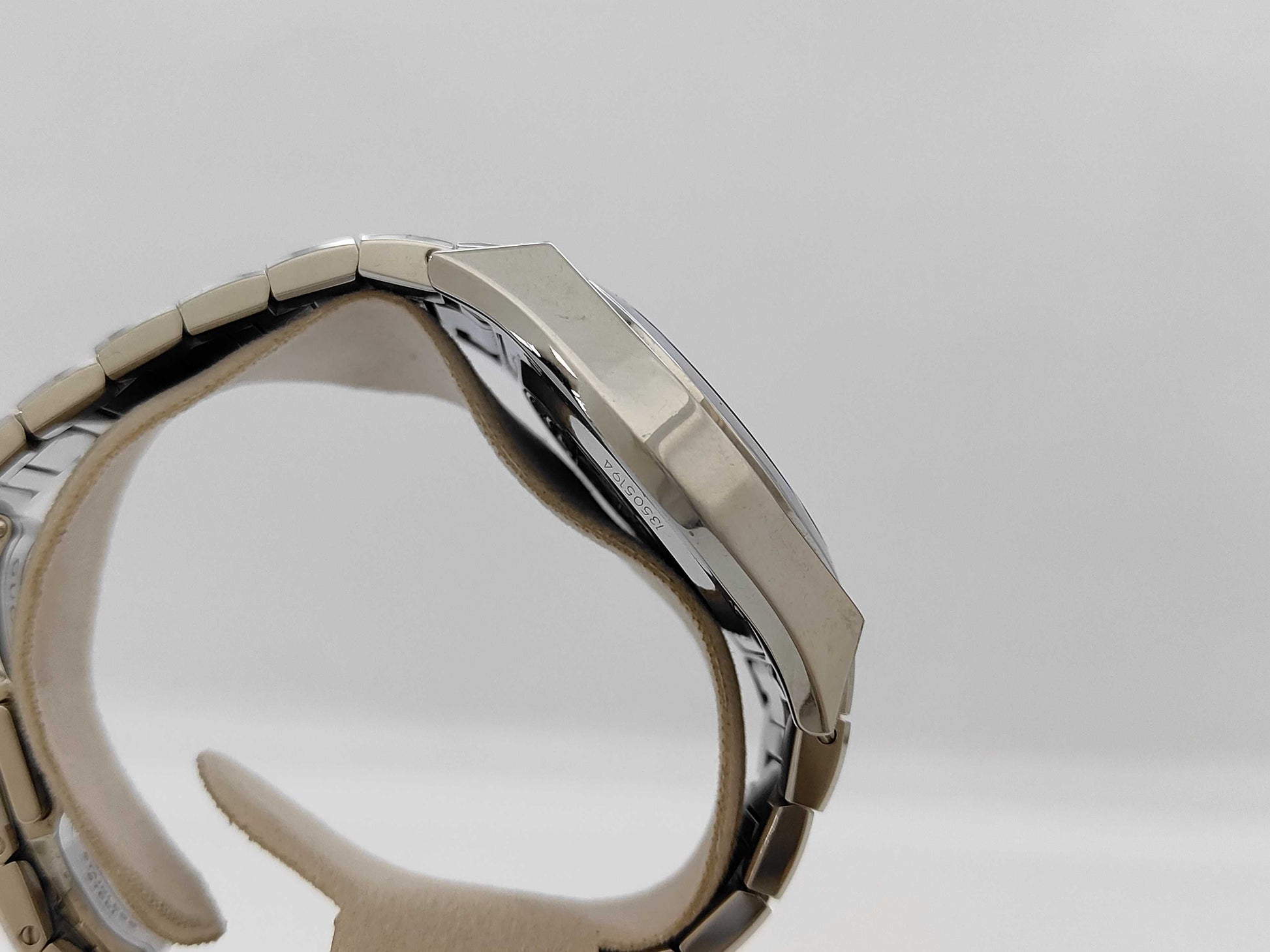 GUCCI 115.4/YA115424 13505194 Quartz Silver Dial Boys' Watch 