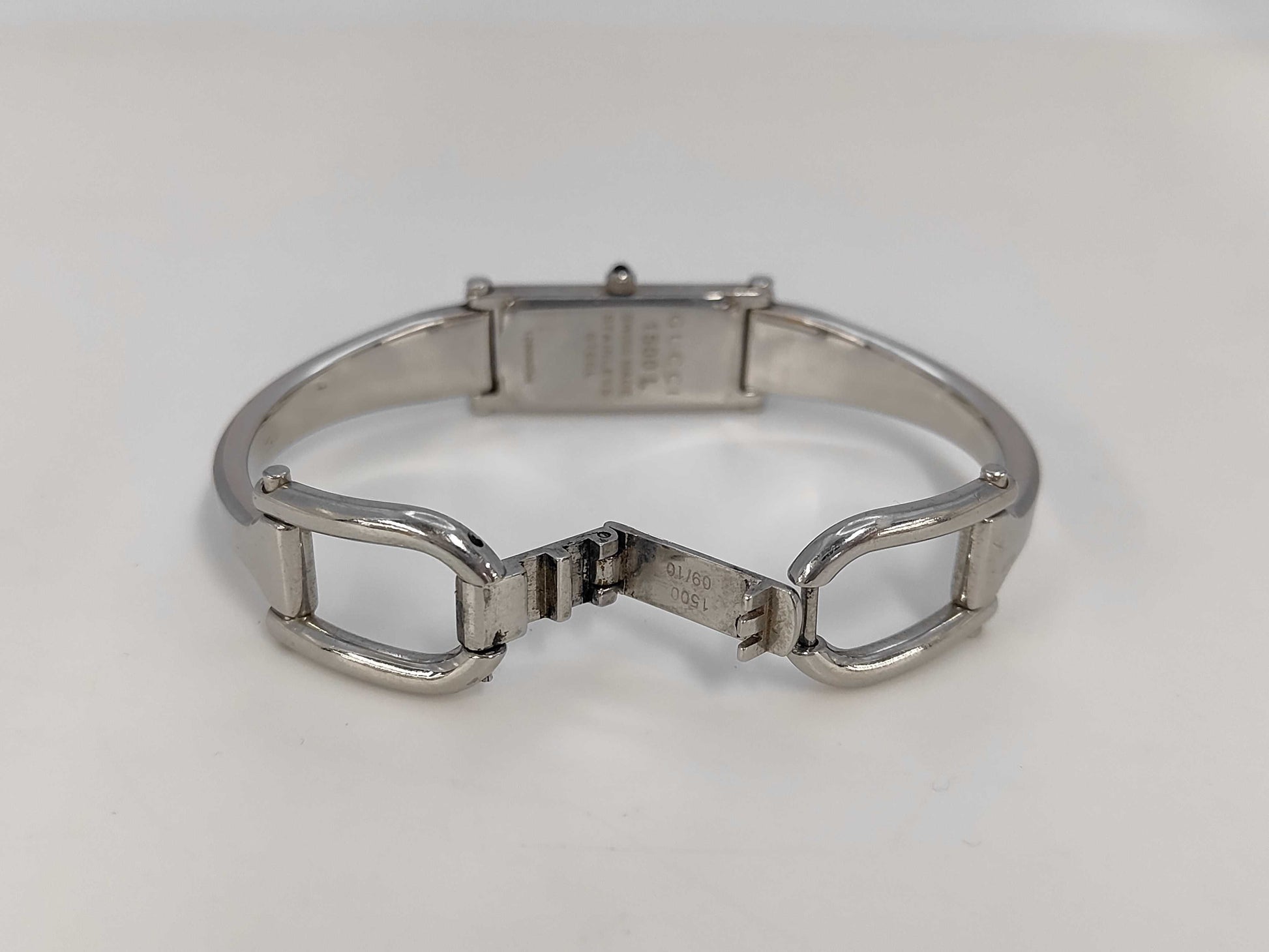 GUCCI 1500L 12666234 Quartz Silver Dial Women's Watch