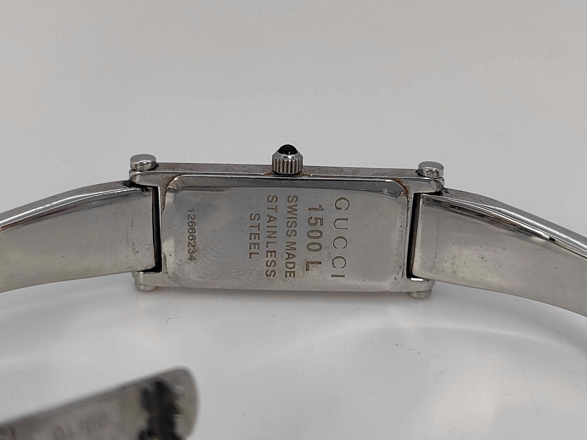 GUCCI 1500L 12666234 Quartz Silver Dial Women's Watch