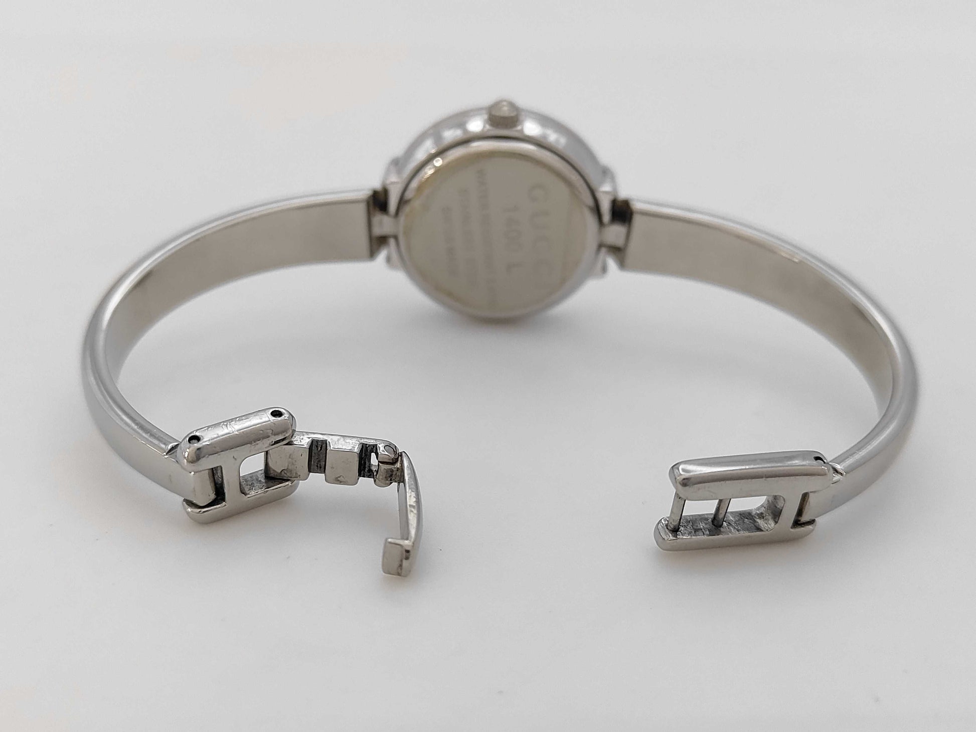 GUCCI 1400L 0113043 Quartz Silver Dial Women's Watch