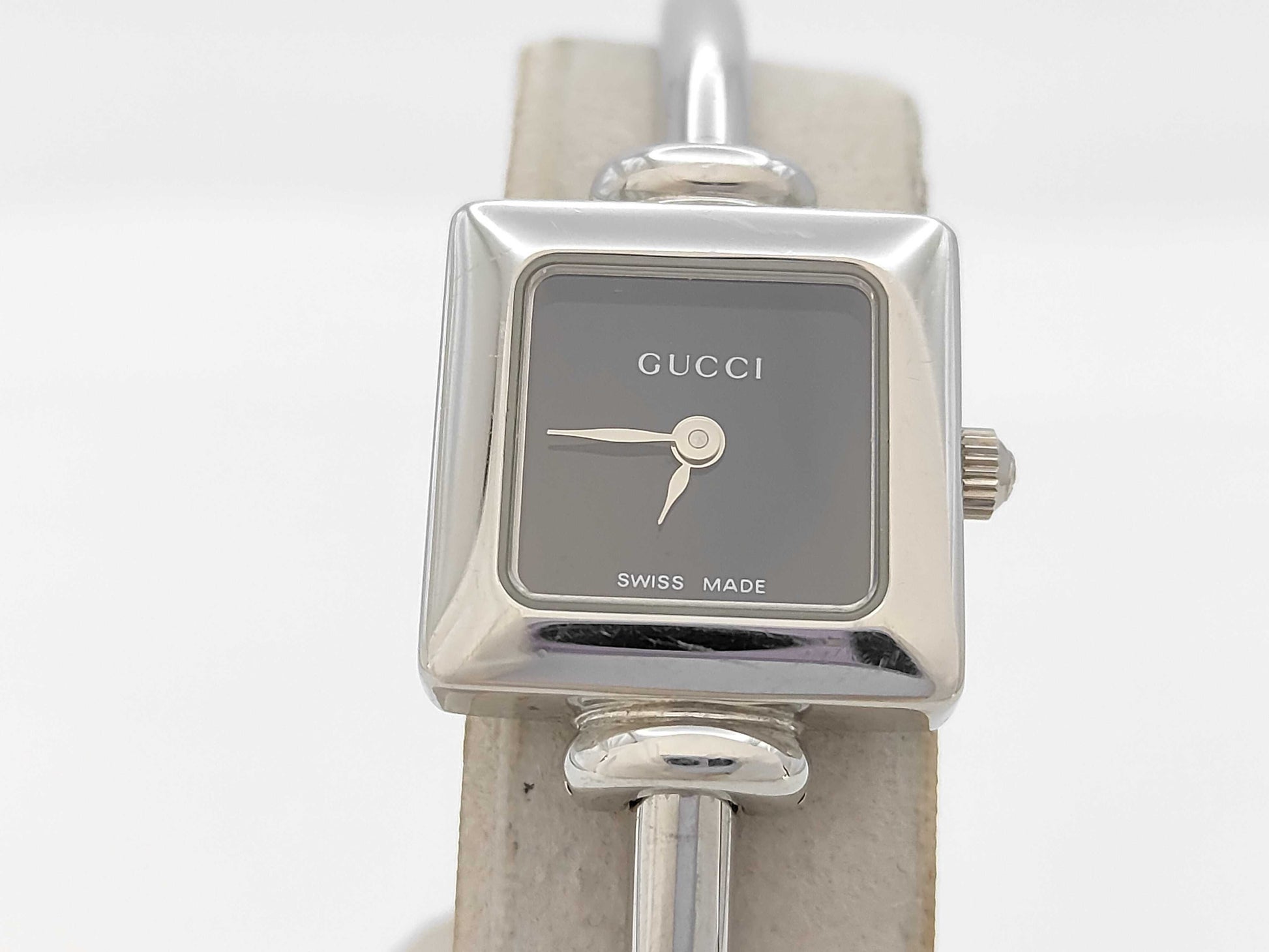 GUCCI 1900L 0085995 Quartz Black Dial Women's Watch