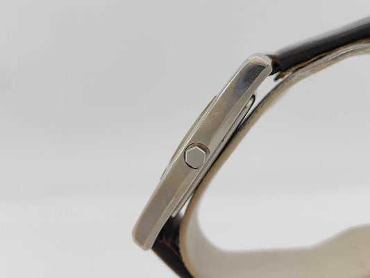 Yves Saint Laurent 5920-H18326 880474 Quartz Women's Watch