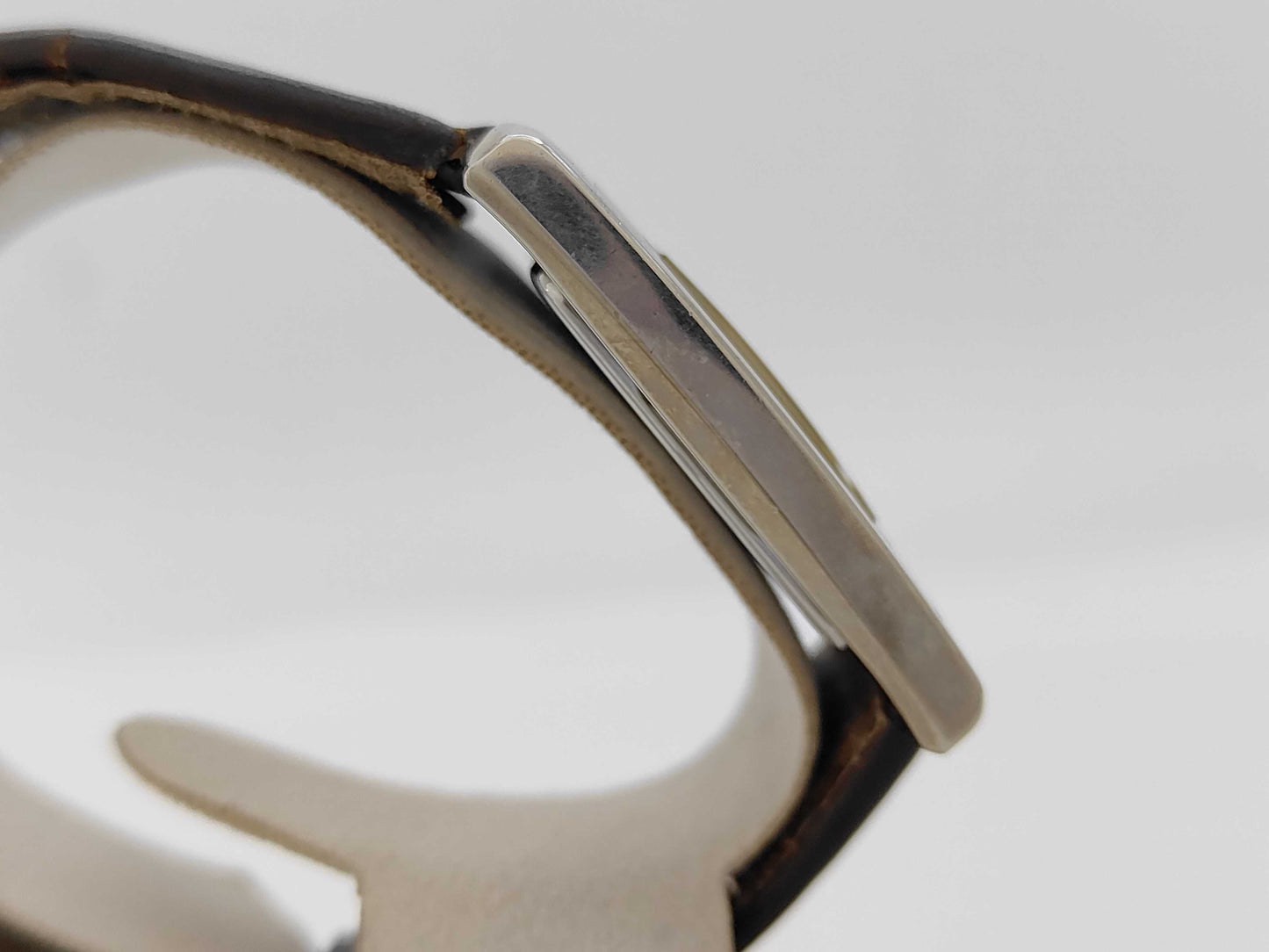 Yves Saint Laurent 5920-H18326 880474 Quartz Women's Watch