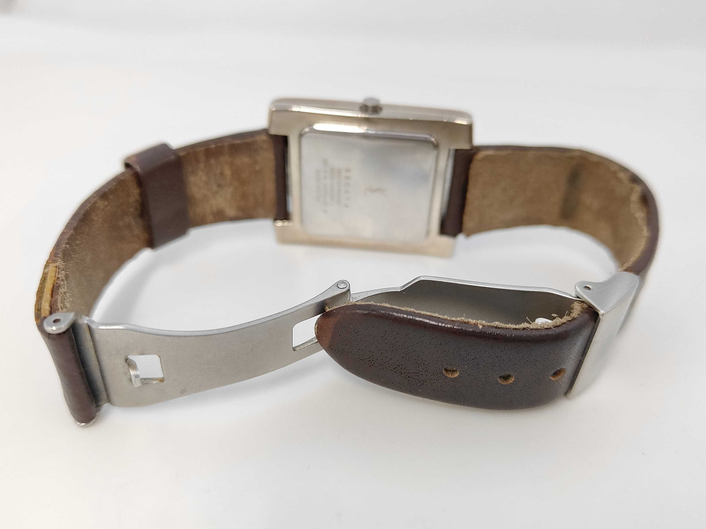 Yves Saint Laurent 5920-H18326 880474 Quartz Women's Watch