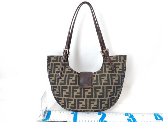 FENDI Zucca Pattern Fendi 0915966 0D2 Semi-Shoulder Bag Shoulder Bag Zucca Pattern Canvas Khaki Shoulder Bag