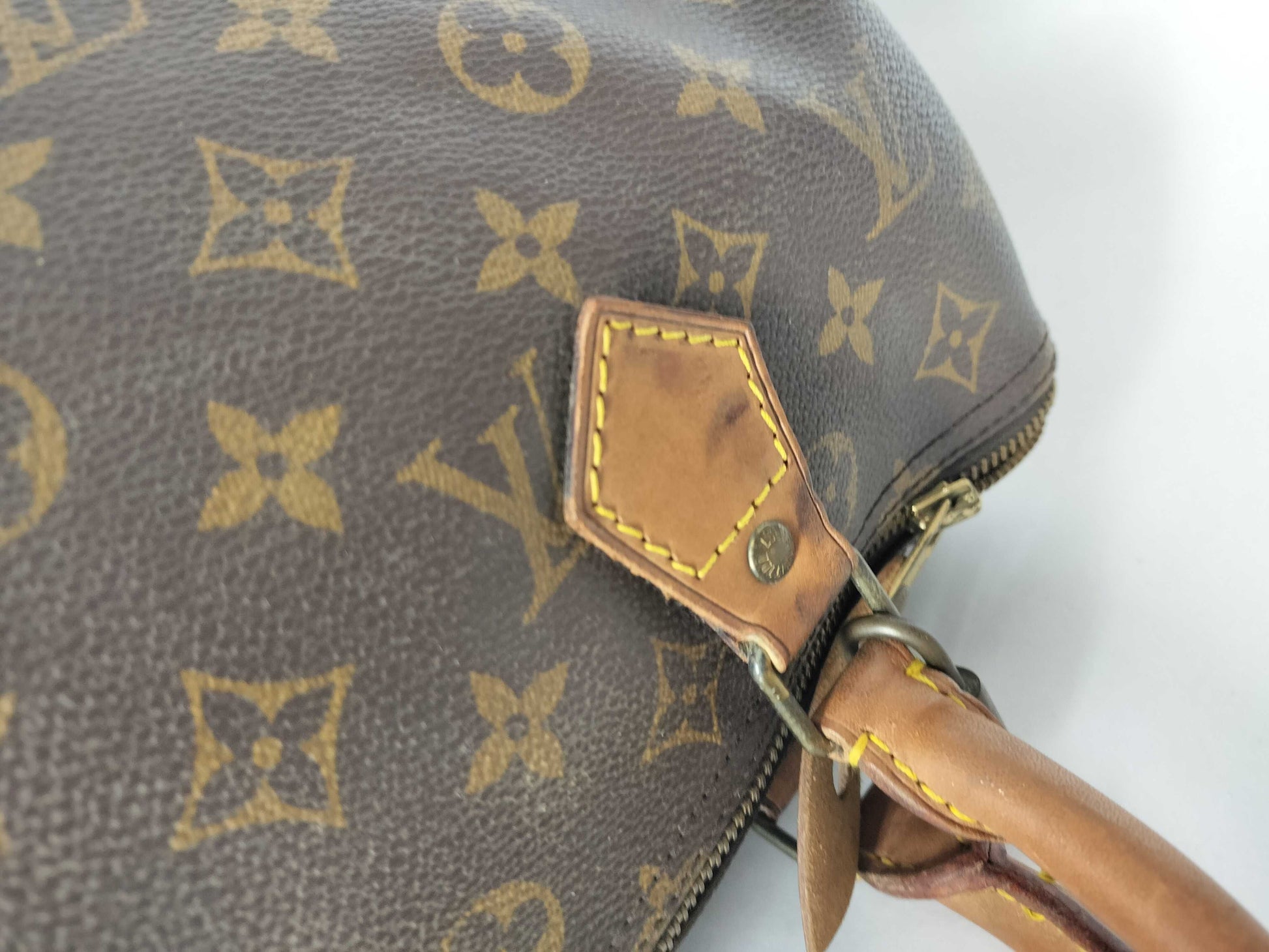 LOUIS VUITTON Monogram LV Monogram Speedy 30 Handbag M41526 Handbag