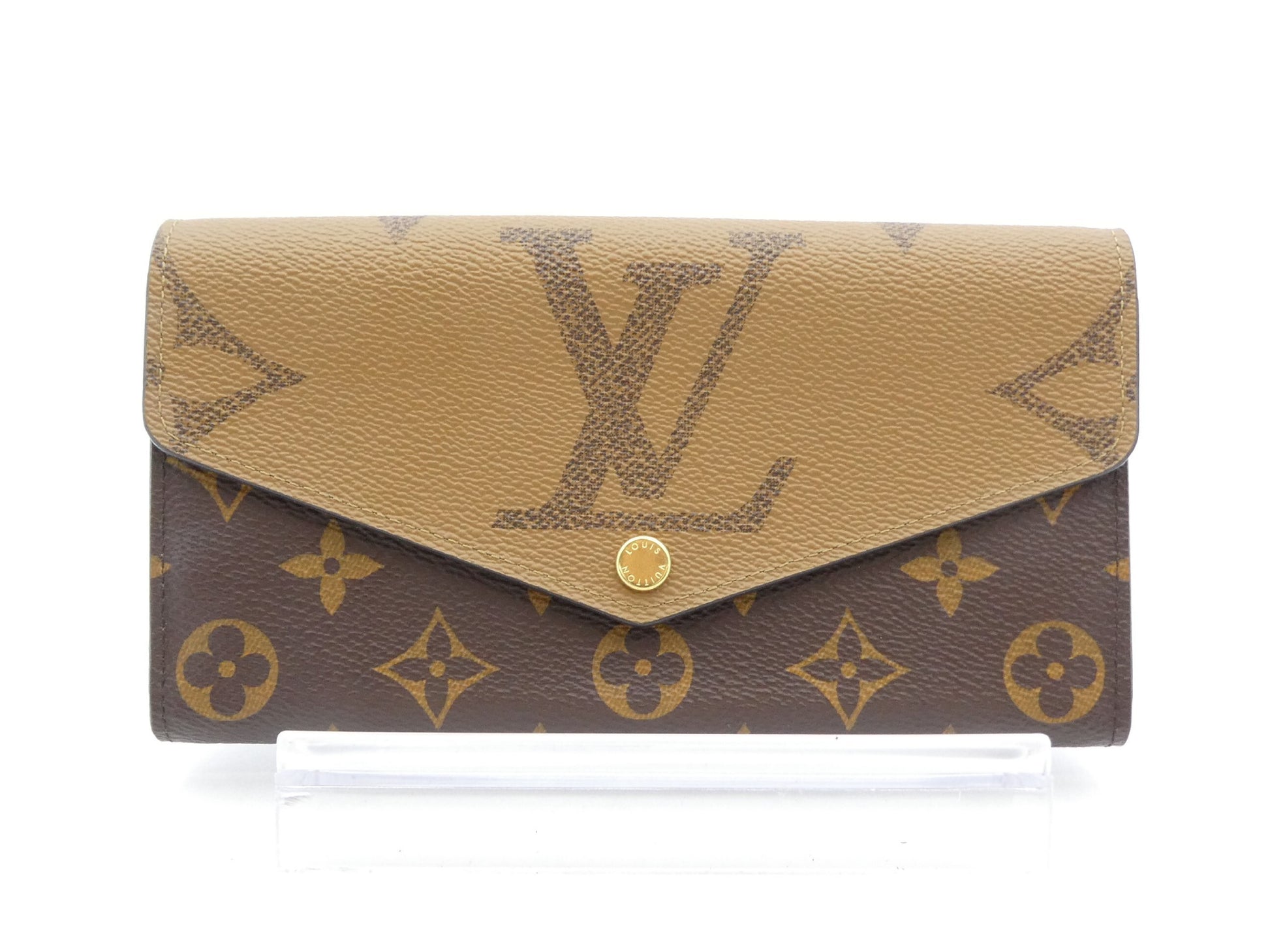 LOUIS VUITTON Monogram Giant Reverse Portefeuille Sarah Wallet with IC Reaction