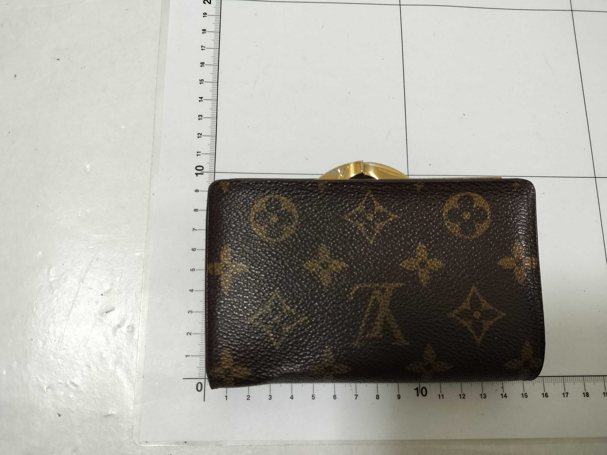 LOUIS VUITTON Monogram Louis Vuitton Porte Monnaie Bien Viennois Folding Wallet