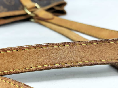 LOUIS VUITTON Monogram LOUIS VUITTON / Monogram / Batignolles Horizontal / M51154 / DU0095 Tote Bag