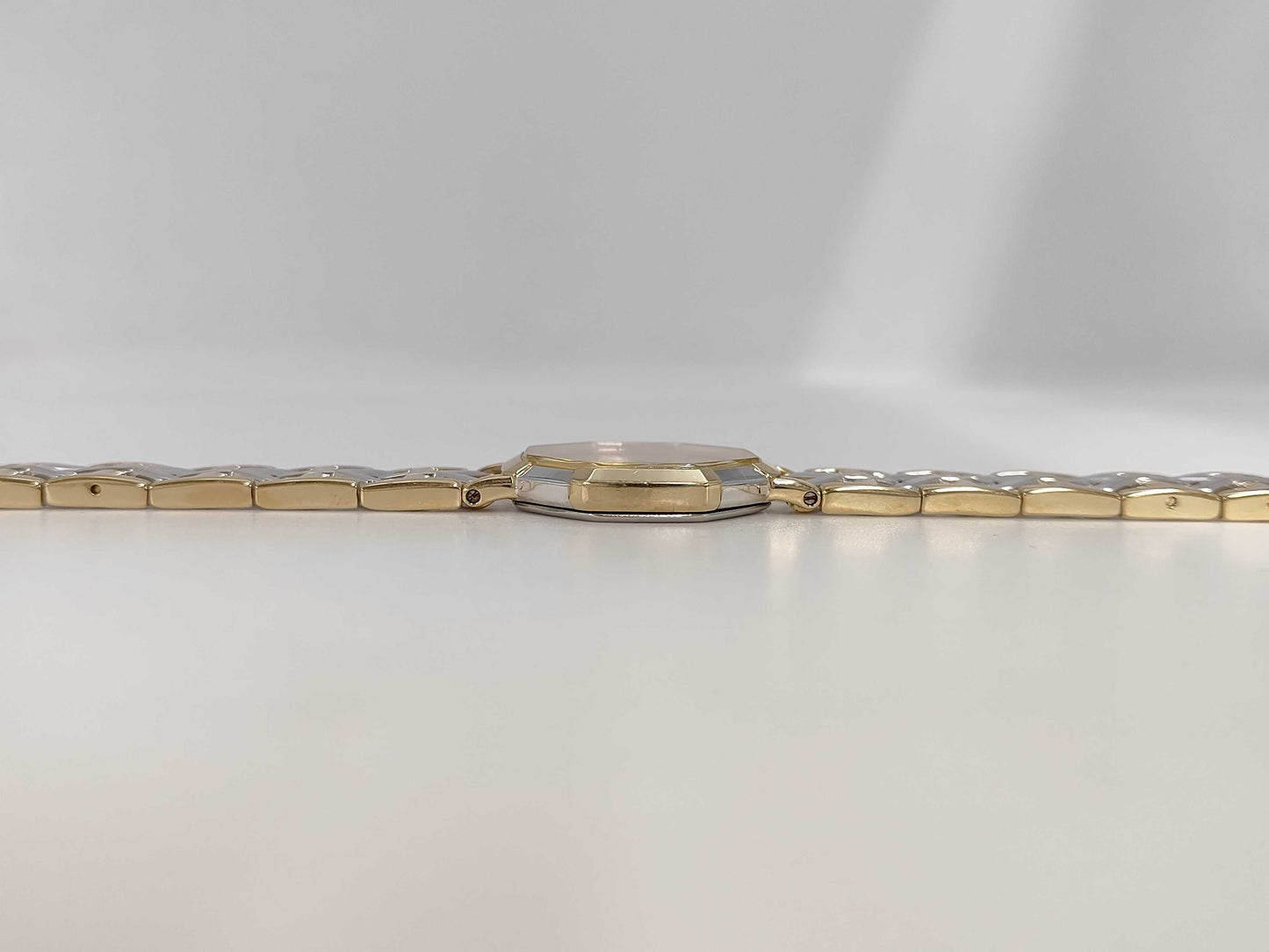 Yves Saint Laurent 4620-E62143 9N0137 Quartz Women's Watch