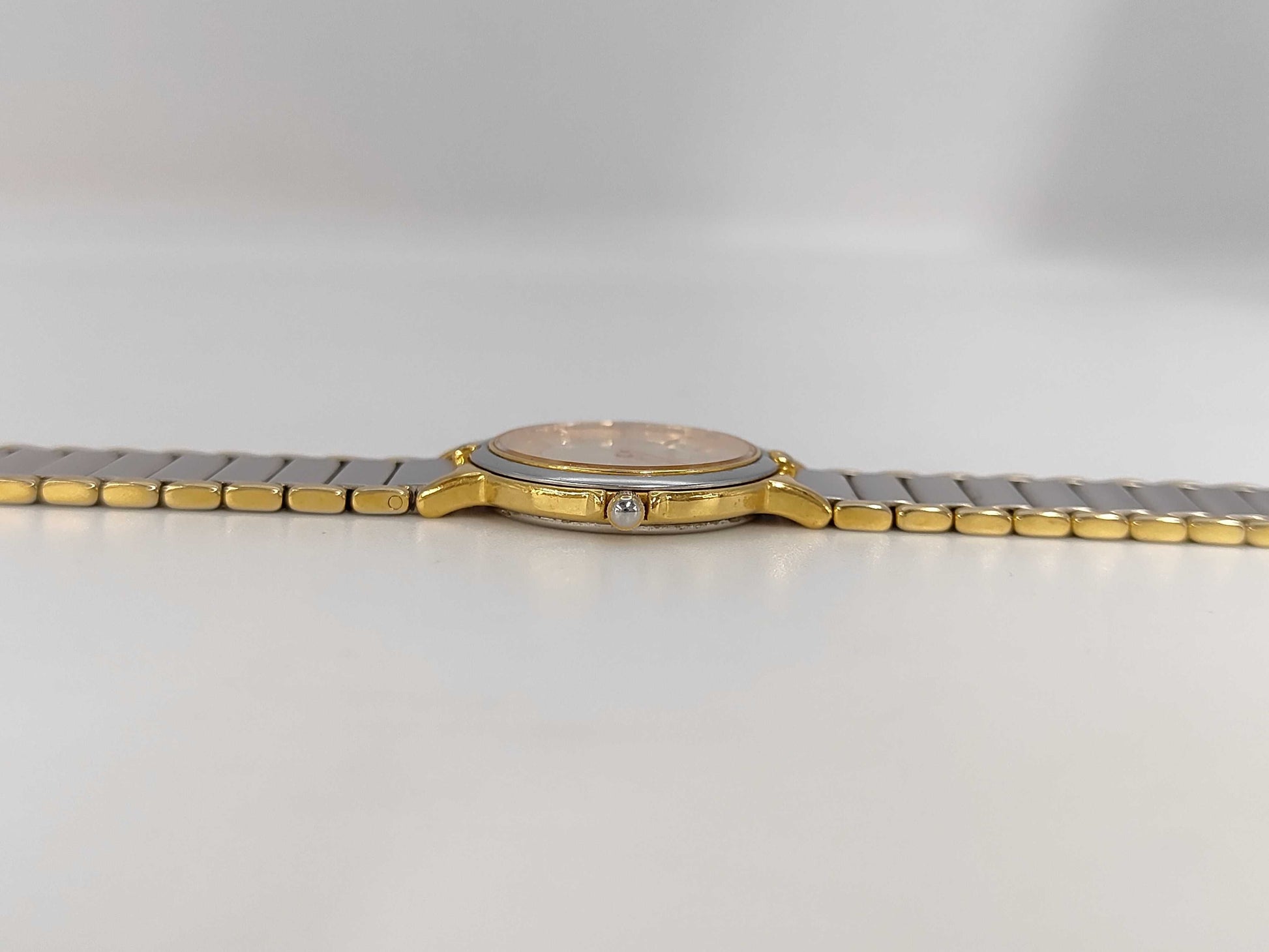 Yves Saint Laurent 2200-228481 2100372 Quartz Ivory Dial Women's Watch