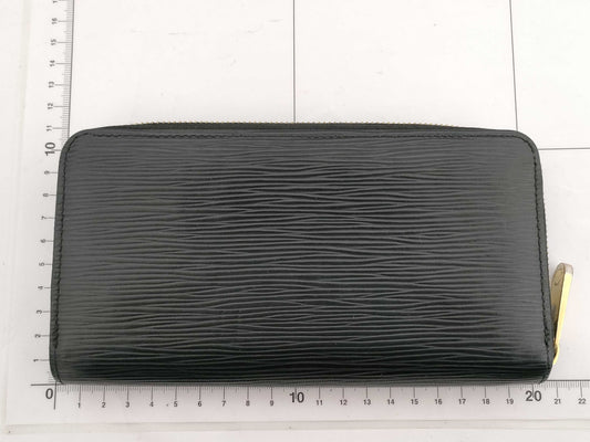 LOUIS VUITTON Epi Zippy Wallet with Gold Hardware, M68755 GI0290 Wallet