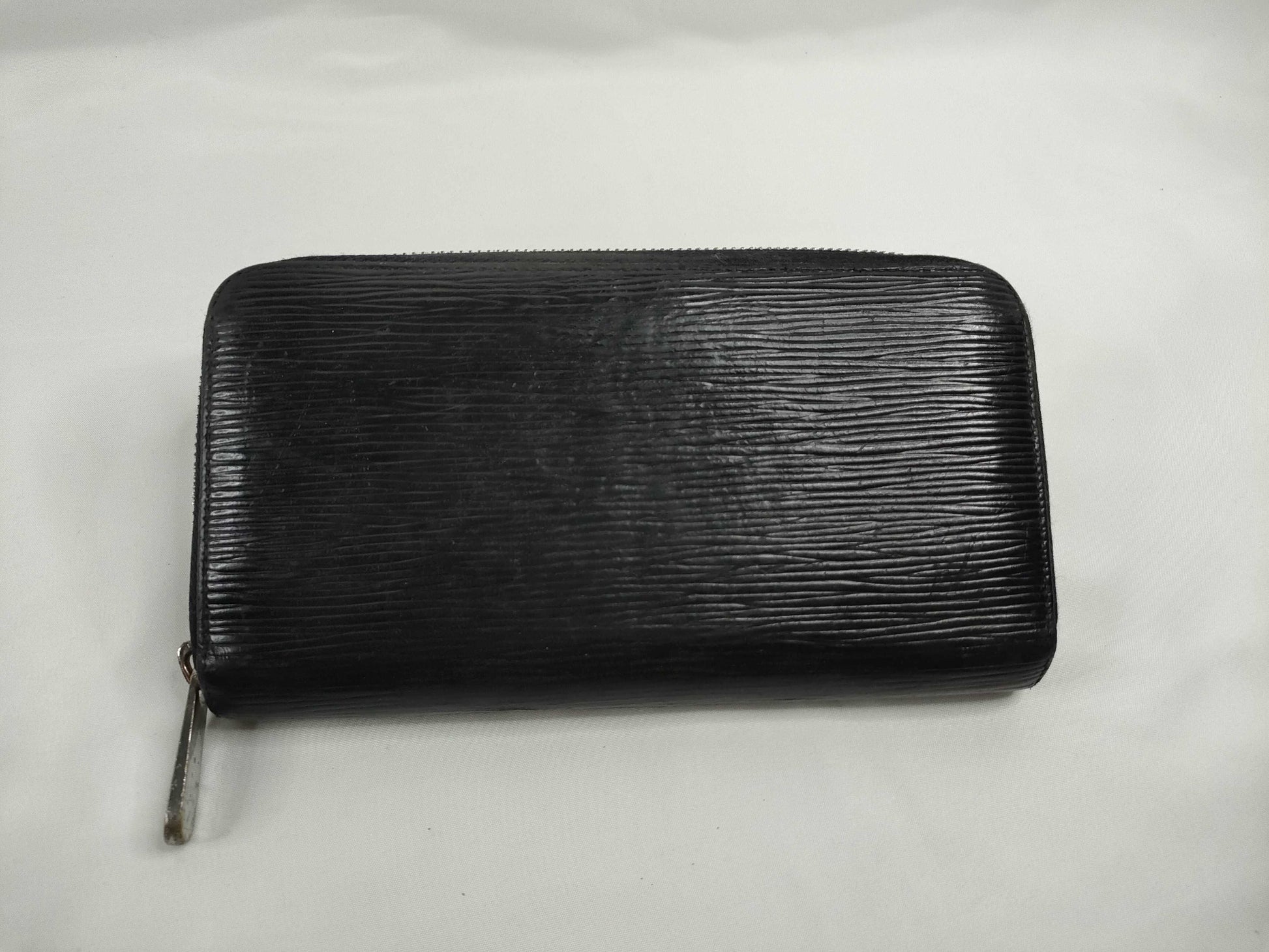LOUIS VUITTON Epi Zippy Wallet M61857 MI0157 Wallet
