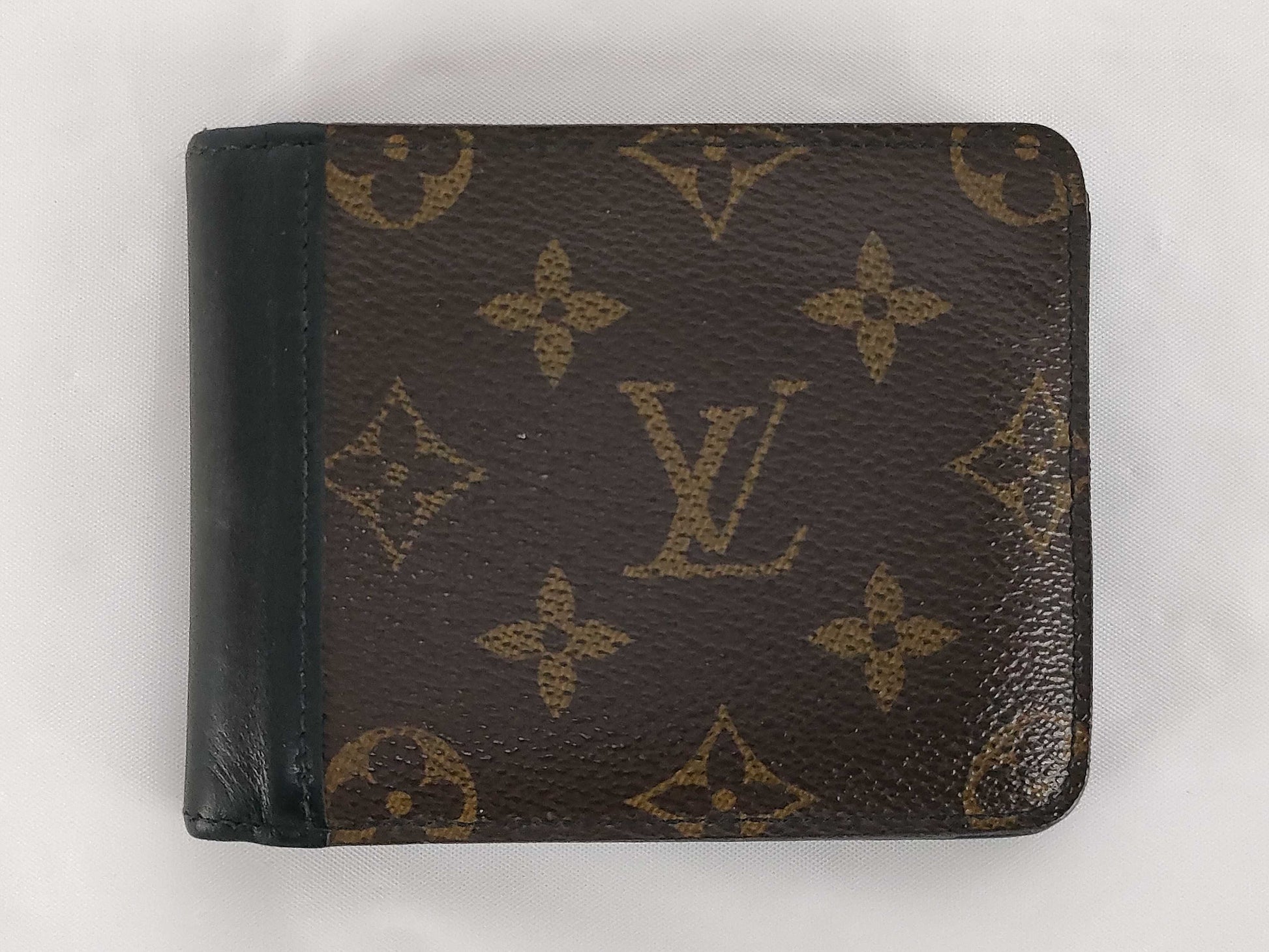 LOUIS VUITTON Slender Monogram Macassar Wallet CT4181