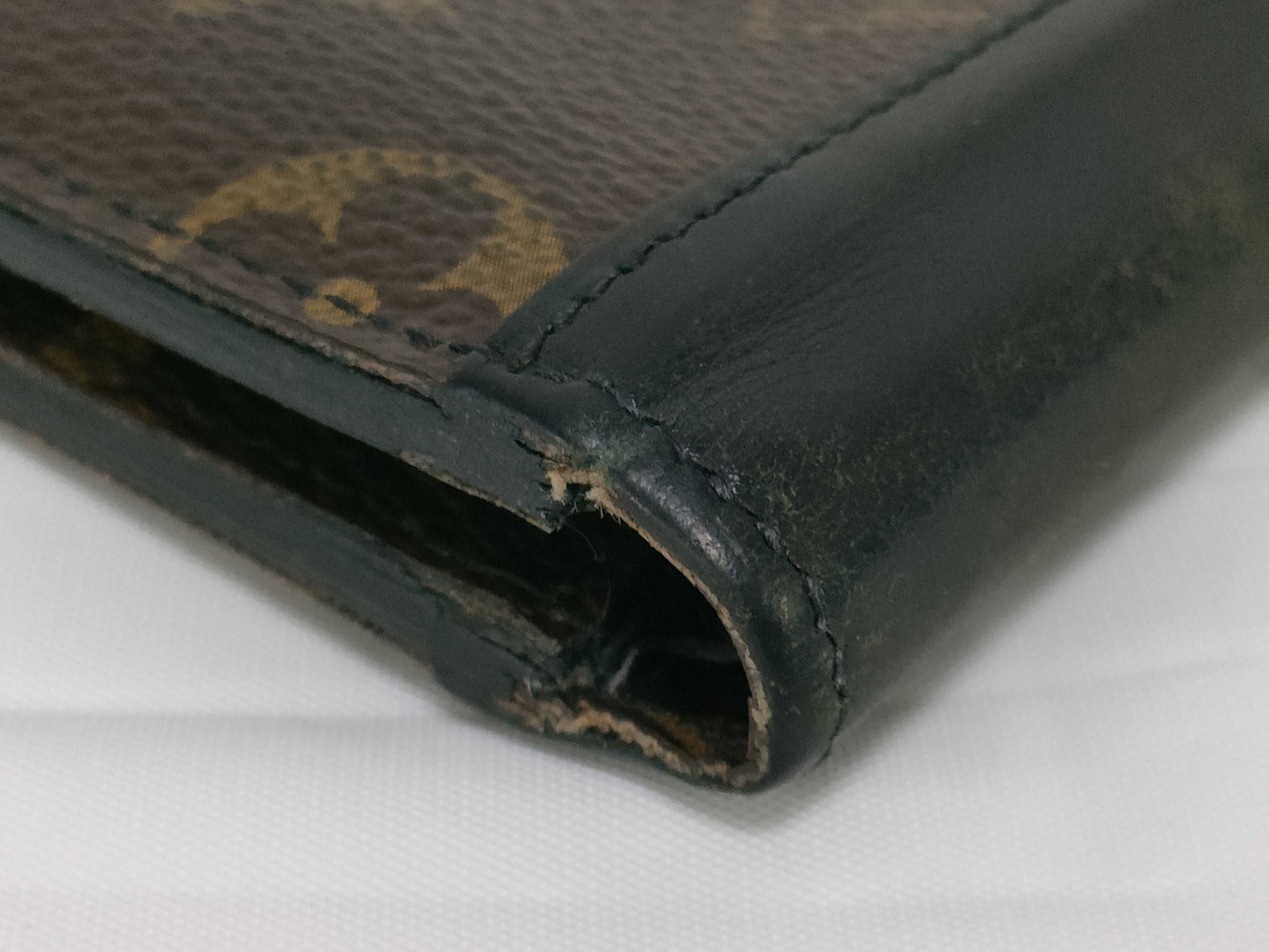 LOUIS VUITTON Slender Monogram Macassar Wallet CT4181