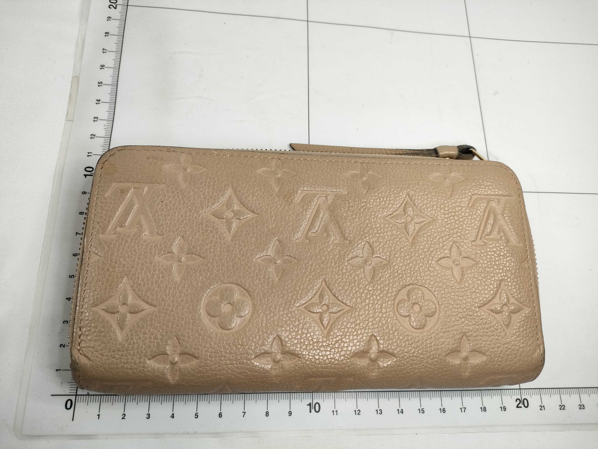 LOUIS VUITTON Monogram Empreinte Zippy Wallet Monogram Empreinte M60746 SP3166 Wallet