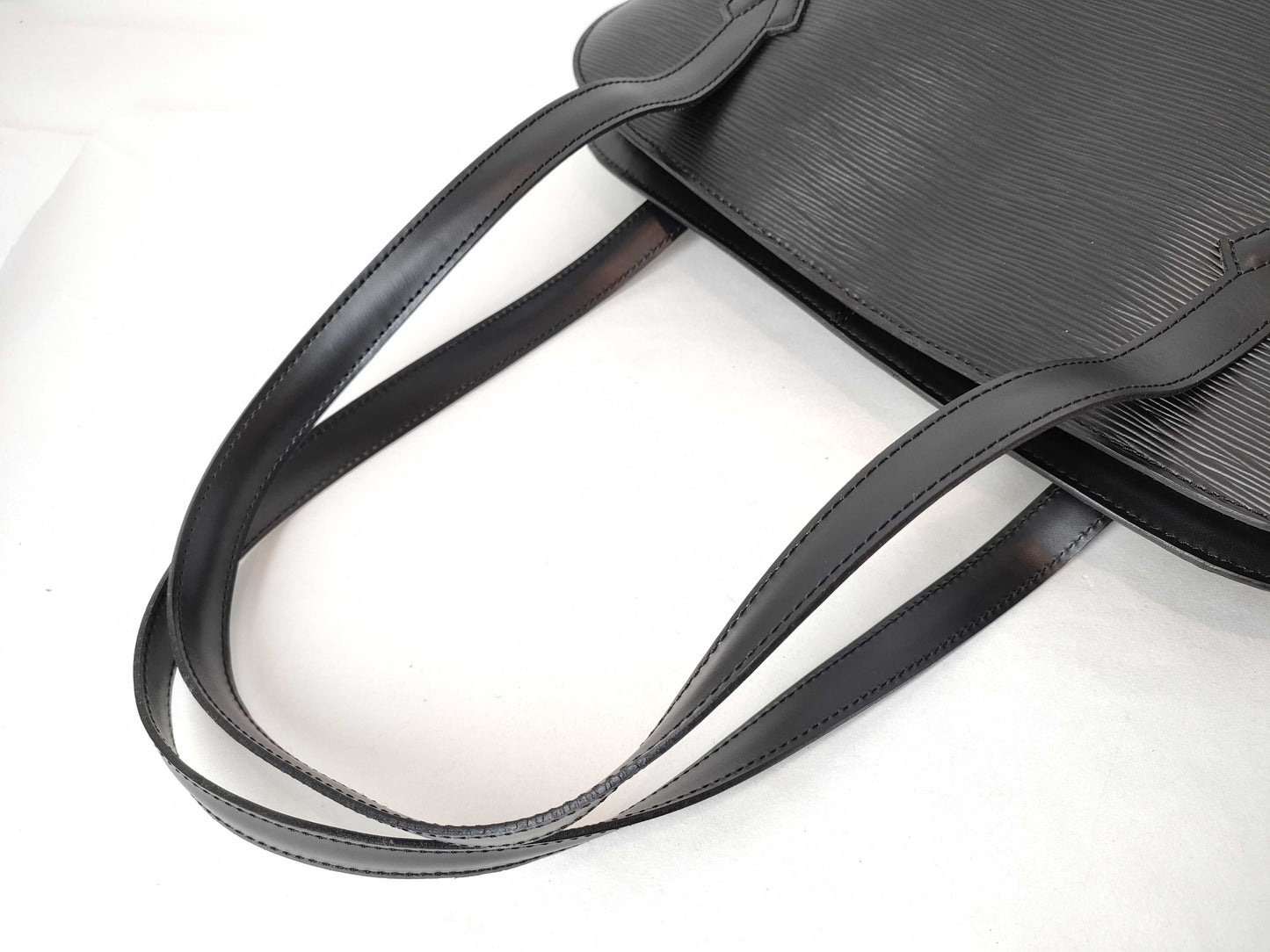 LOUIS VUITTON Epi Louis Vuitton Epi Lussack M52282 Tote Bag