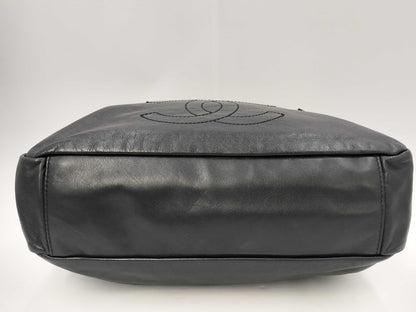 CHANEL CHANEL Rodeo Drive Tote Bag