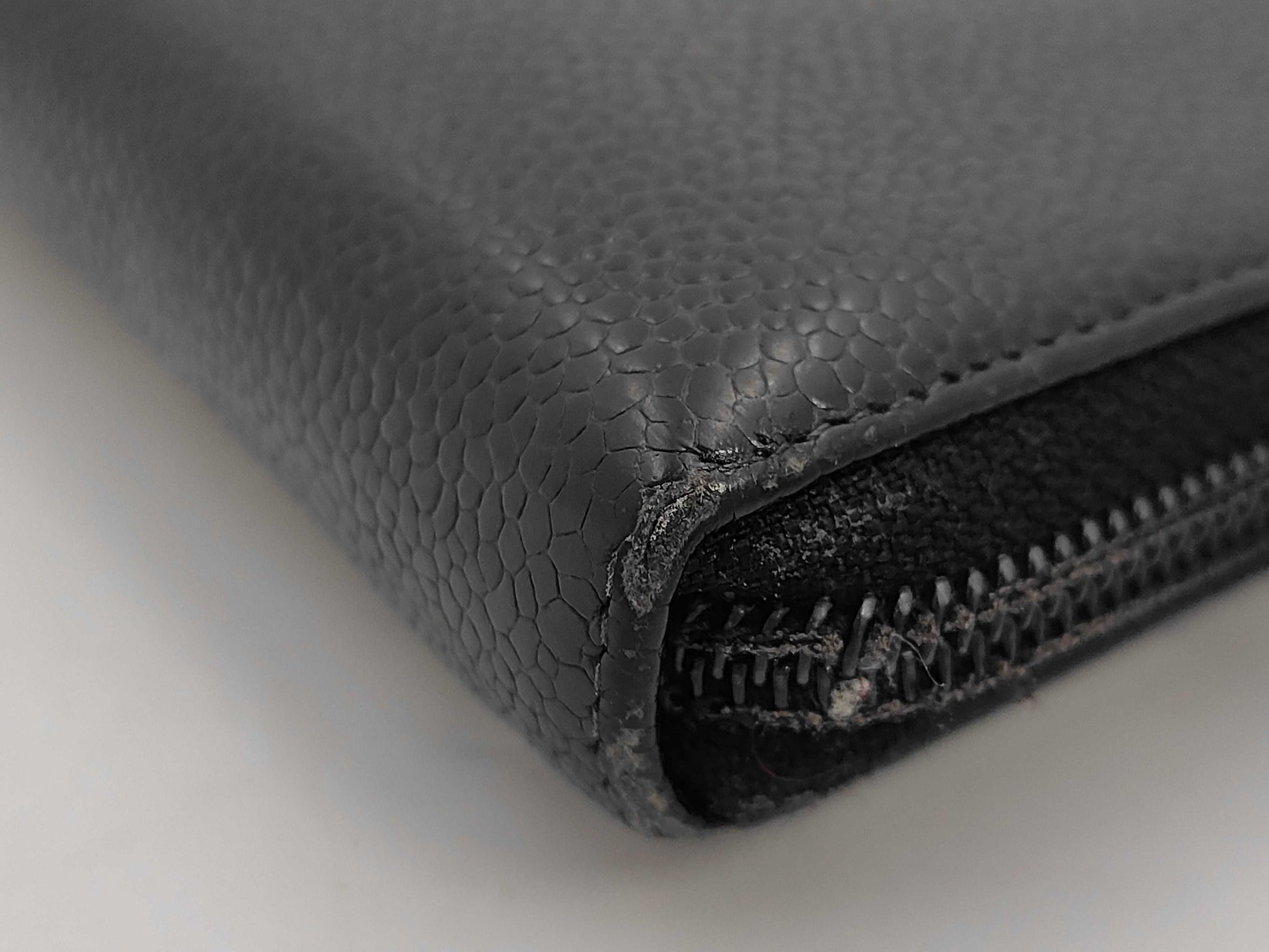 CHANEL CHANEL Coco Mark Long Wallet Caviar Skin Wallet