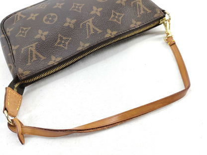 LOUIS VUITTON Monogram Louis Vuitton Bag Pouch Monogram Pochette Accessoires Pouch
