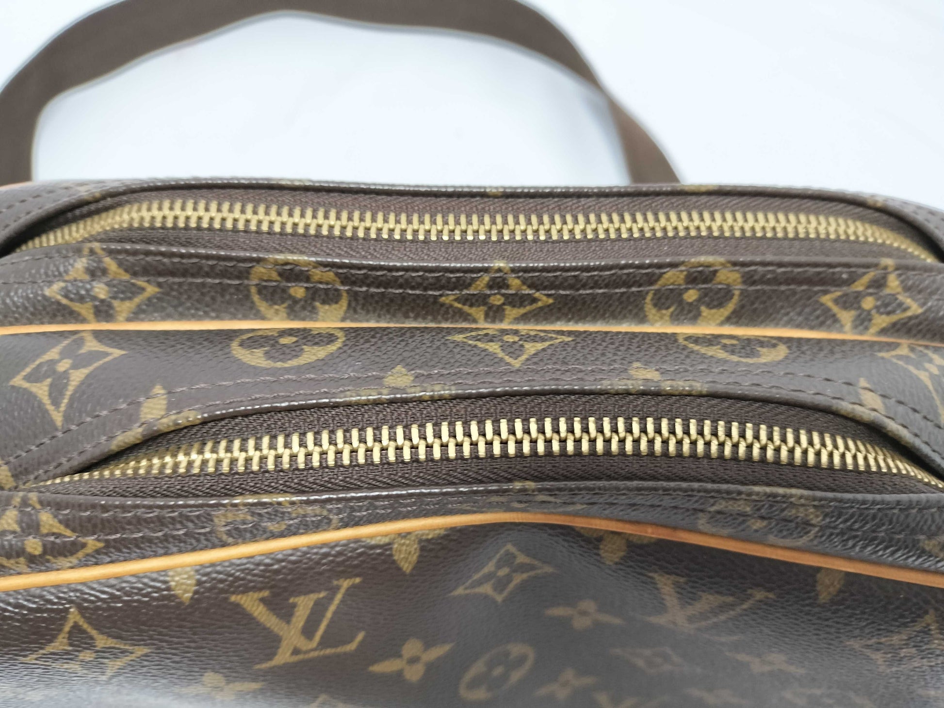 LOUIS VUITTON Monogram Shoulder Bag SP0053 Shoulder Bag