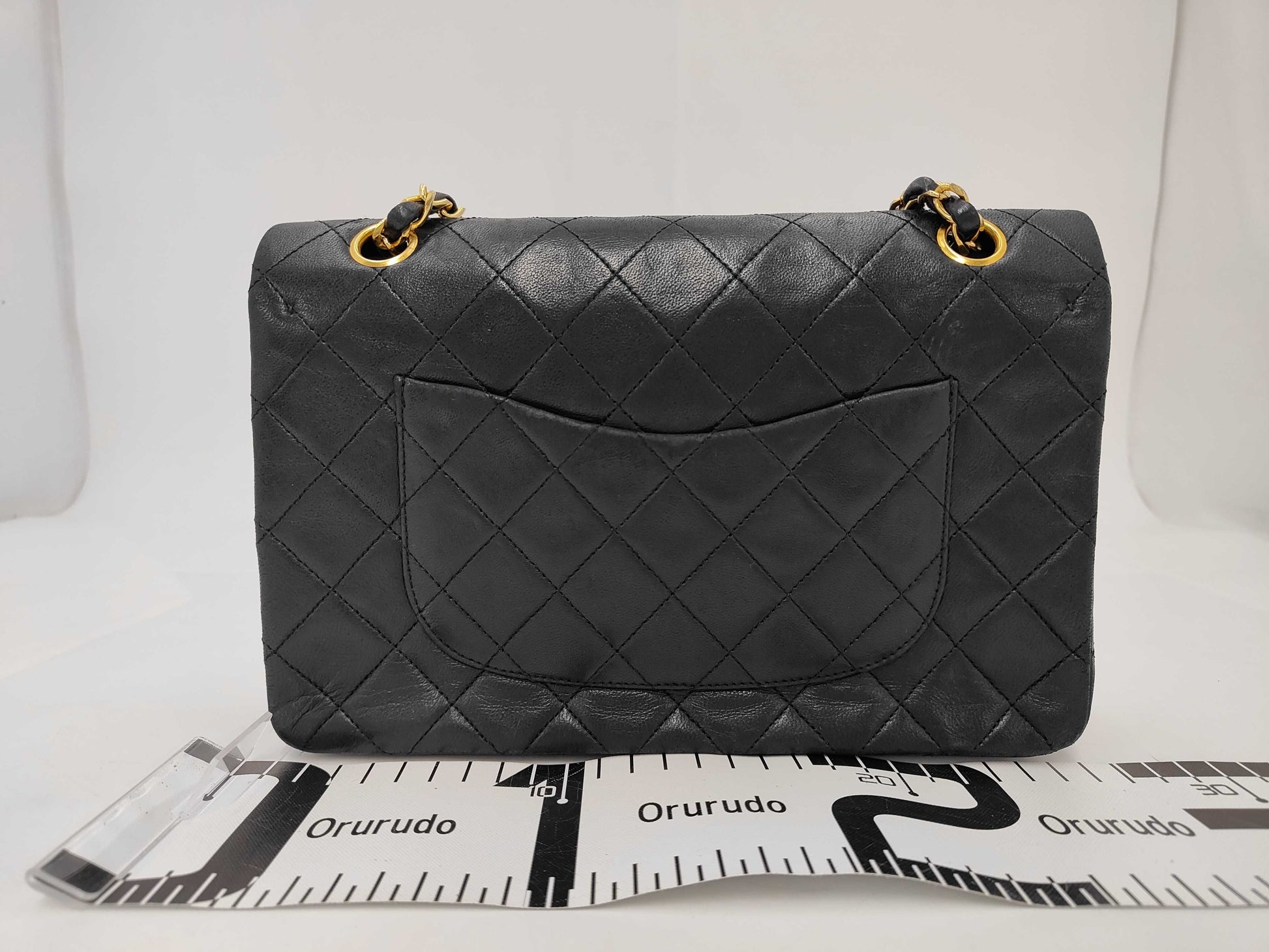 CHANEL shoulder bag