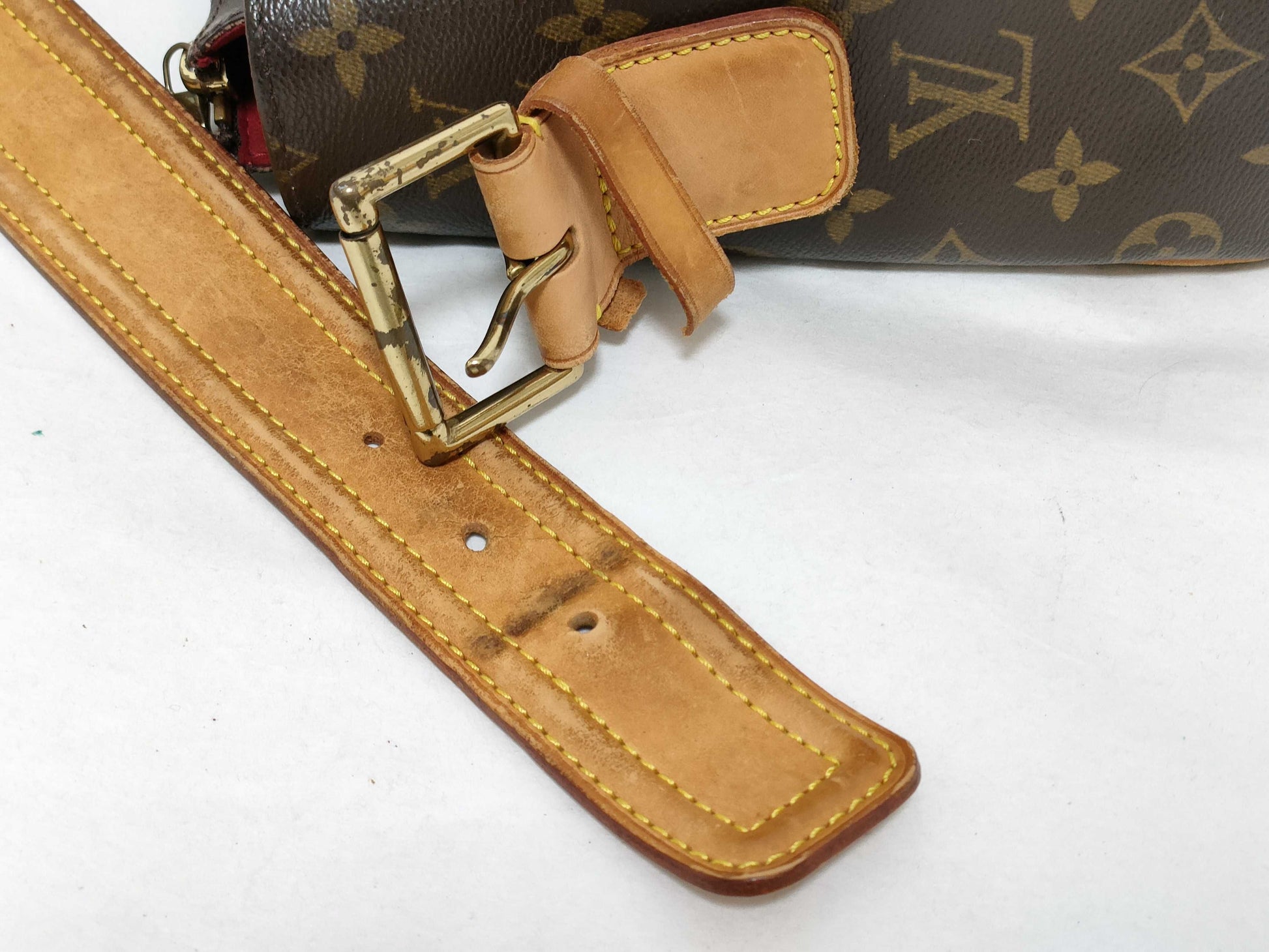 LOUIS VUITTON Monogram Shoulder Bag