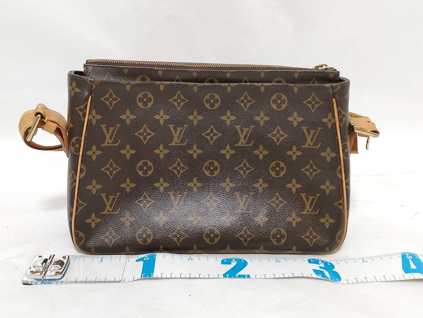 LOUIS VUITTON Monogram Shoulder Bag