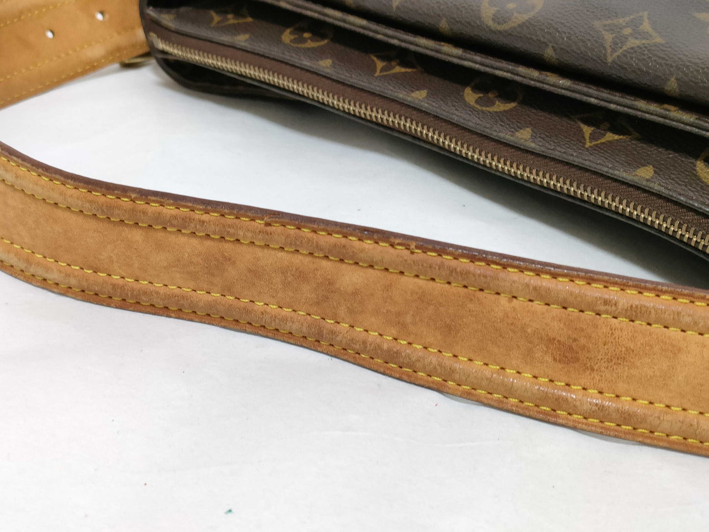 LOUIS VUITTON Monogram Shoulder Bag